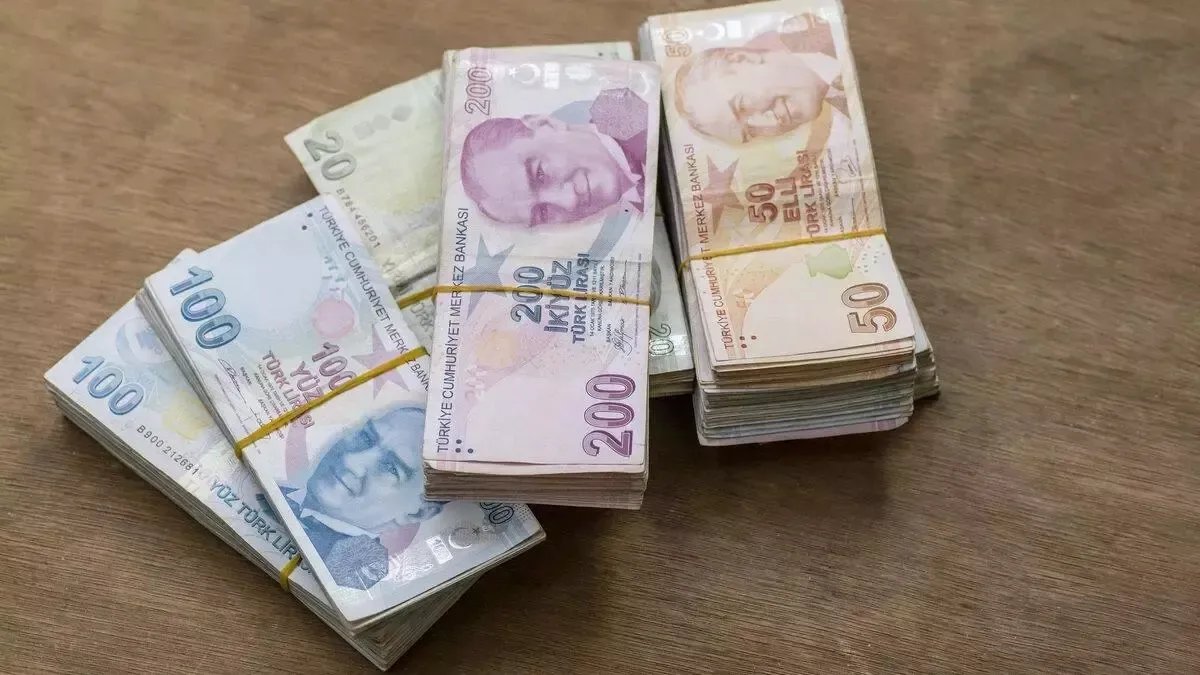 Emekli Maaşı Farkı Ödeme Tarihleri | 16.881 TL Alanlar İçin 3.119 TL Ne Zaman Alınacak?