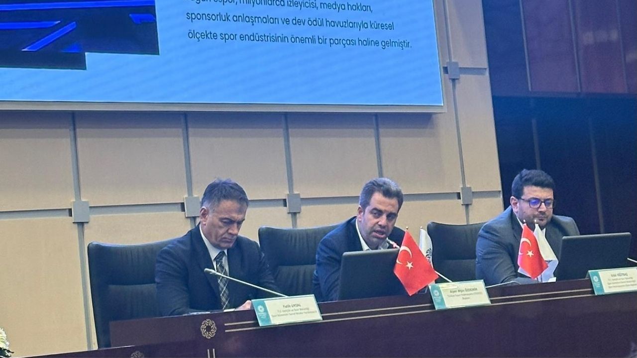 İTO Espor Semineri Gerçekleştirildi Yazar Spor’u Temsilen Remzi Kıransal Katıldı