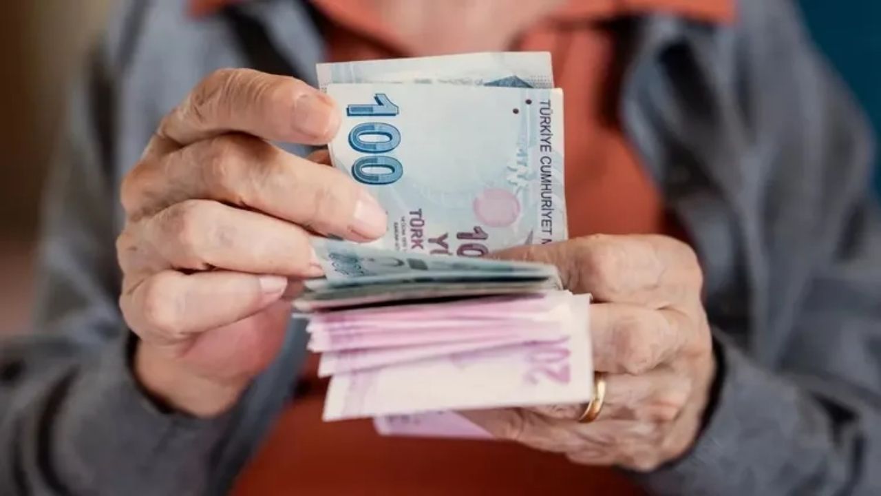 SSK ve Bağ-Kur emeklileri için 2026 Ocak zammı netleşiyor: 4 farklı senaryo, yeni maaş hesapları
