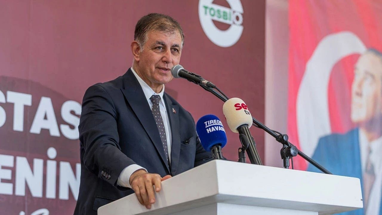 İzmir’de Siyasi Transfer İddiası: İki Başkan Ve 12 Vekil Gündemde