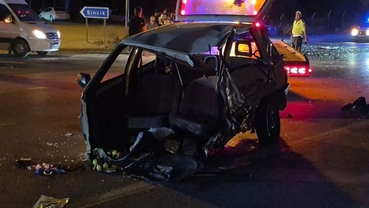 Malatya’da Üç Araç Birbirine Girdi! Kazada 1 Kişi Öldü