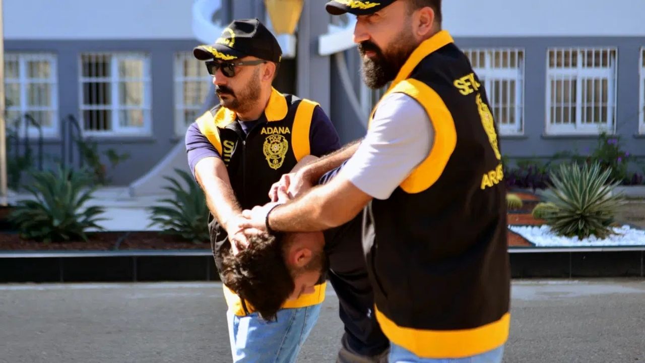 317 Suçtan Aranan Firari Hükümlü Evinde Yakalandı