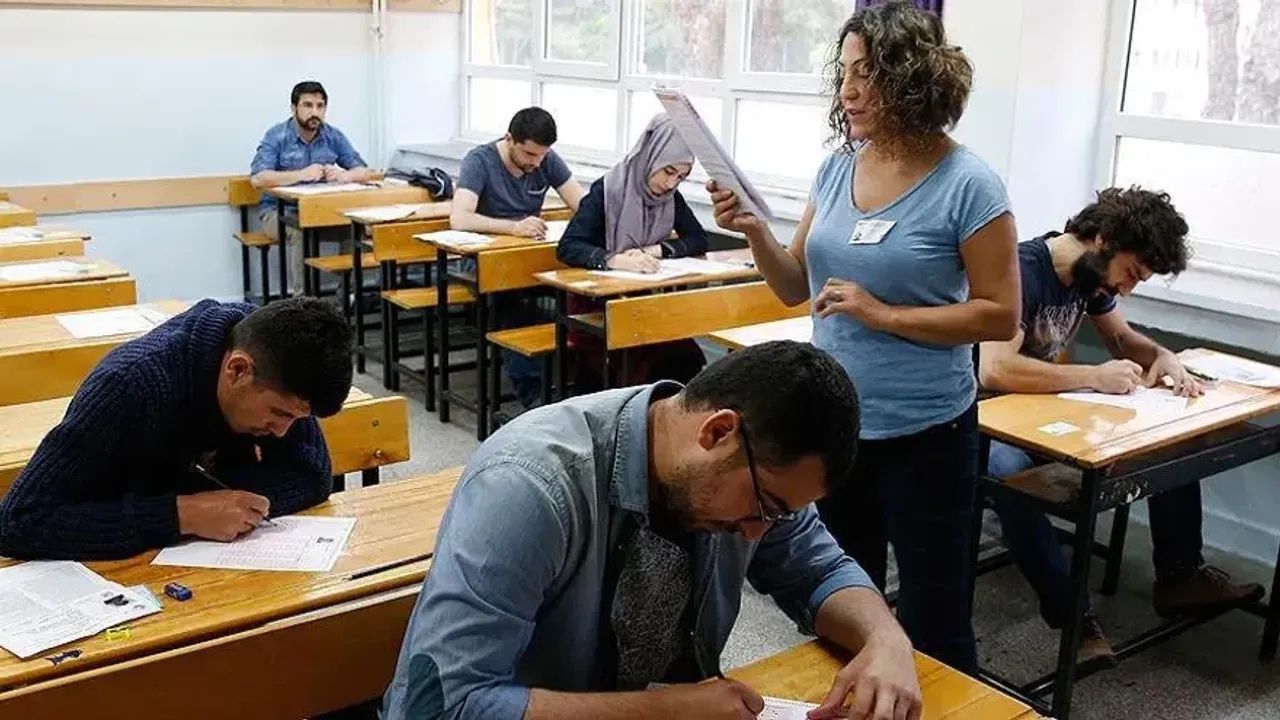 YÖK’ten Üniversitelere Yapay Zekâ Talimatı: Eğitimler Başlıyor