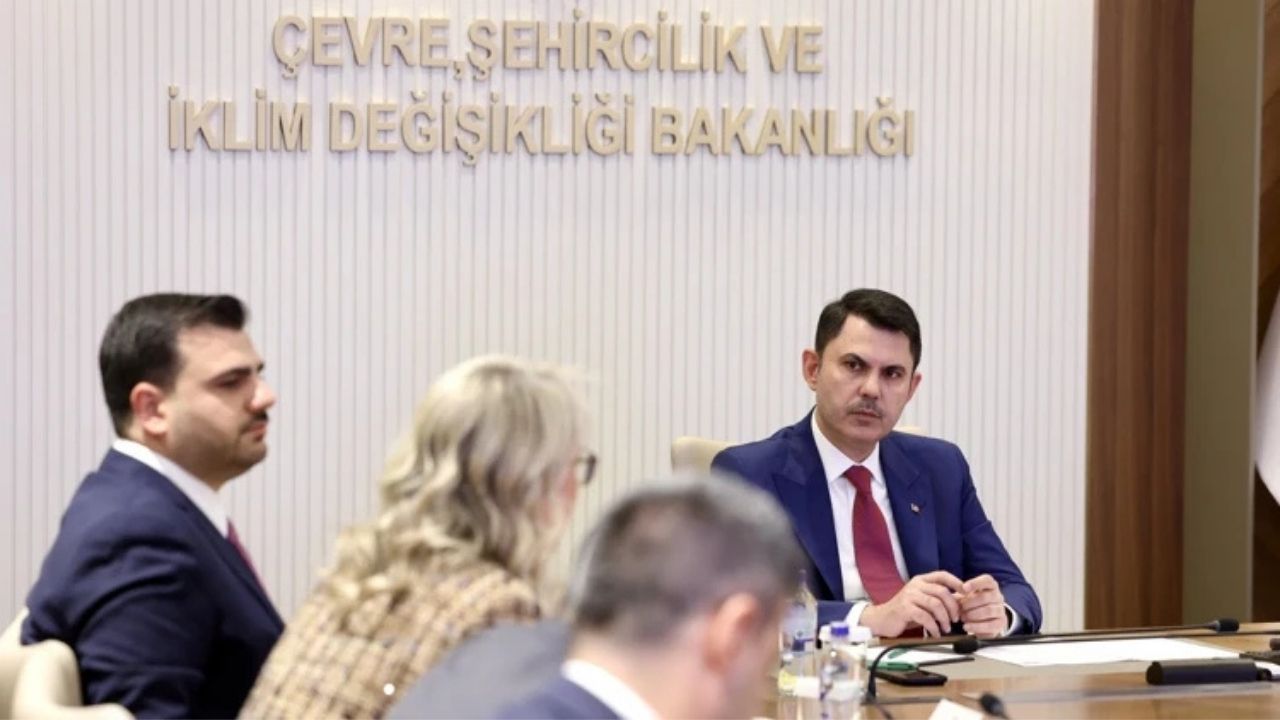 Bakan Kurum’dan İzmir açıklaması: Kentsel dönüşüm gündemde