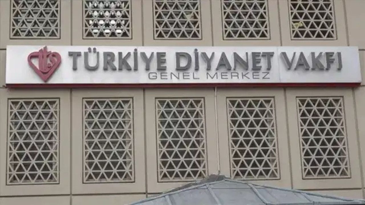 Diyanet Vakfı'ndan Fon İddialarına Yanıt: Görev Değişikliği Rastlantı