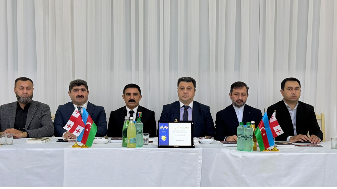 İBAD HÜSEYİNOV’UN SINIRDA 6 SAATLİK BEKLETİLMESİNE RAĞMEN AZERBAYCAN–GÜRCİSTAN DOSTLUĞU ETKİNLİĞİ BAŞARIYLA GERÇEKLEŞTİRİLDİ