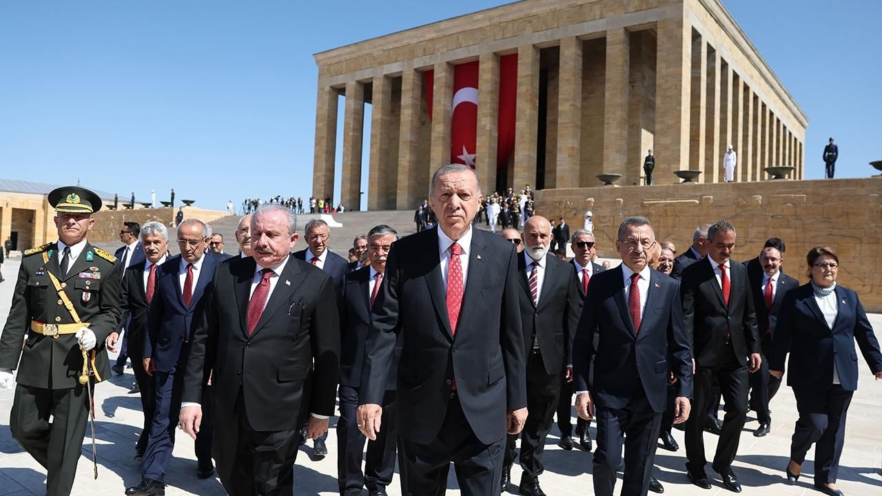 Cumhuriyet’in 103. Yılında Erdoğan Ve Devlet Erkanı Anıtkabir’de
