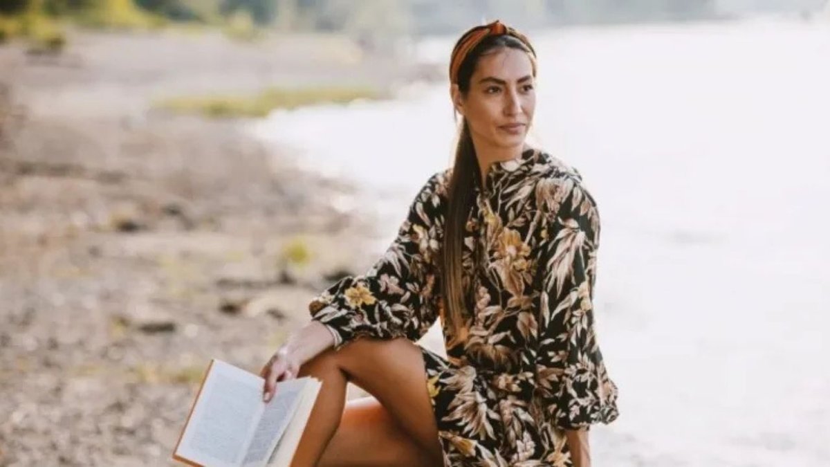 Sonbahar Moda Kombinleri: Yazlık Parçalarla Şık Kalmanın Yöntemleri