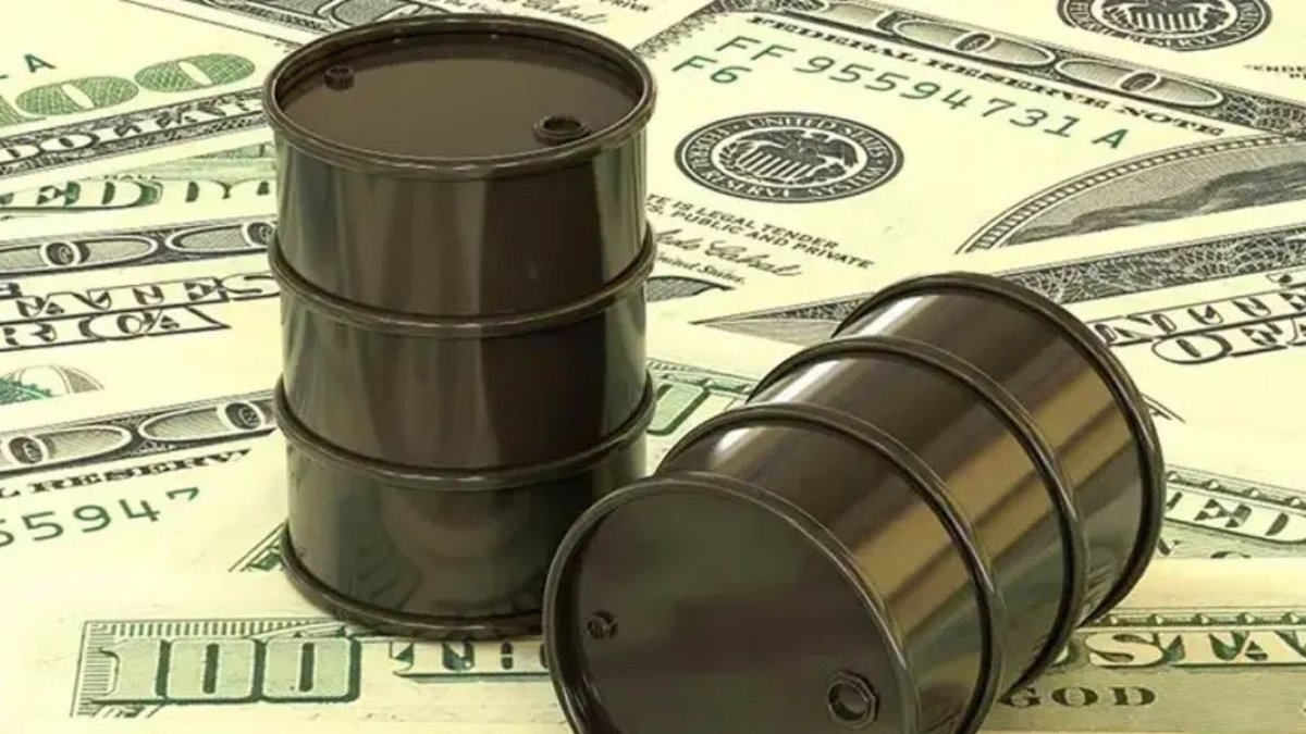 Petrol fiyatlarında sert düşüş! Brent petrol 3 haftanın en düşük seviyesine geriledi