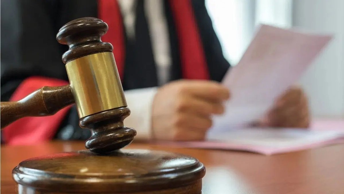 Özel Hayatındaki Olay Nedeniyle İşten Çıkarılmıştı! Mahkemeden Emsal Karar